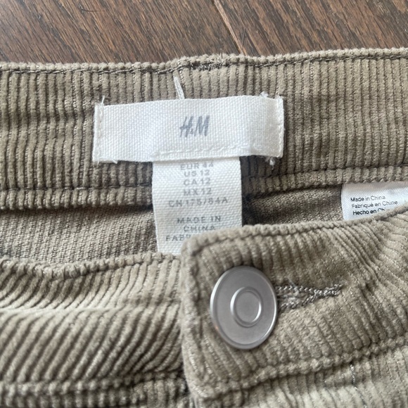 H&M Corduroy Pants - Picture 2 of 3